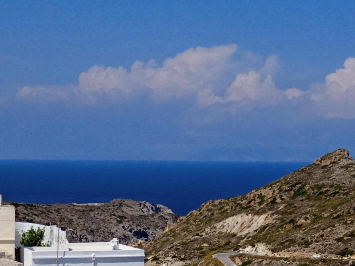 Stilvi Milos Plaka  Luaran gambar